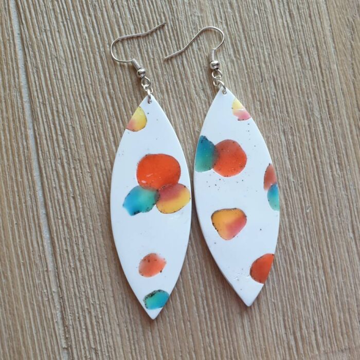 Longues boucles d'oreilles navettes cellulles